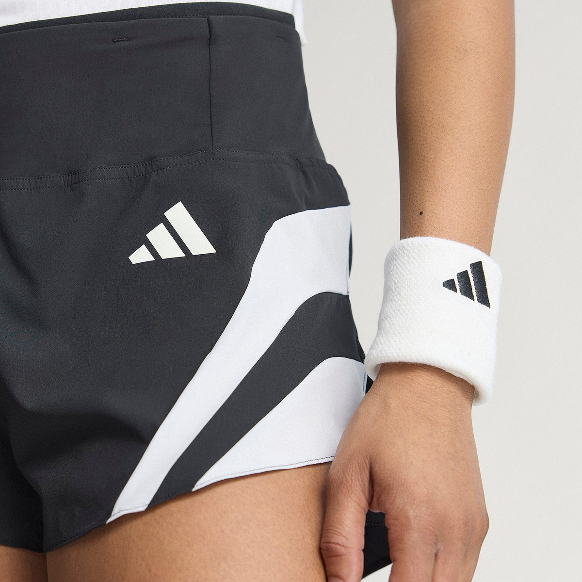adidas Womens adizero Archive Shorts